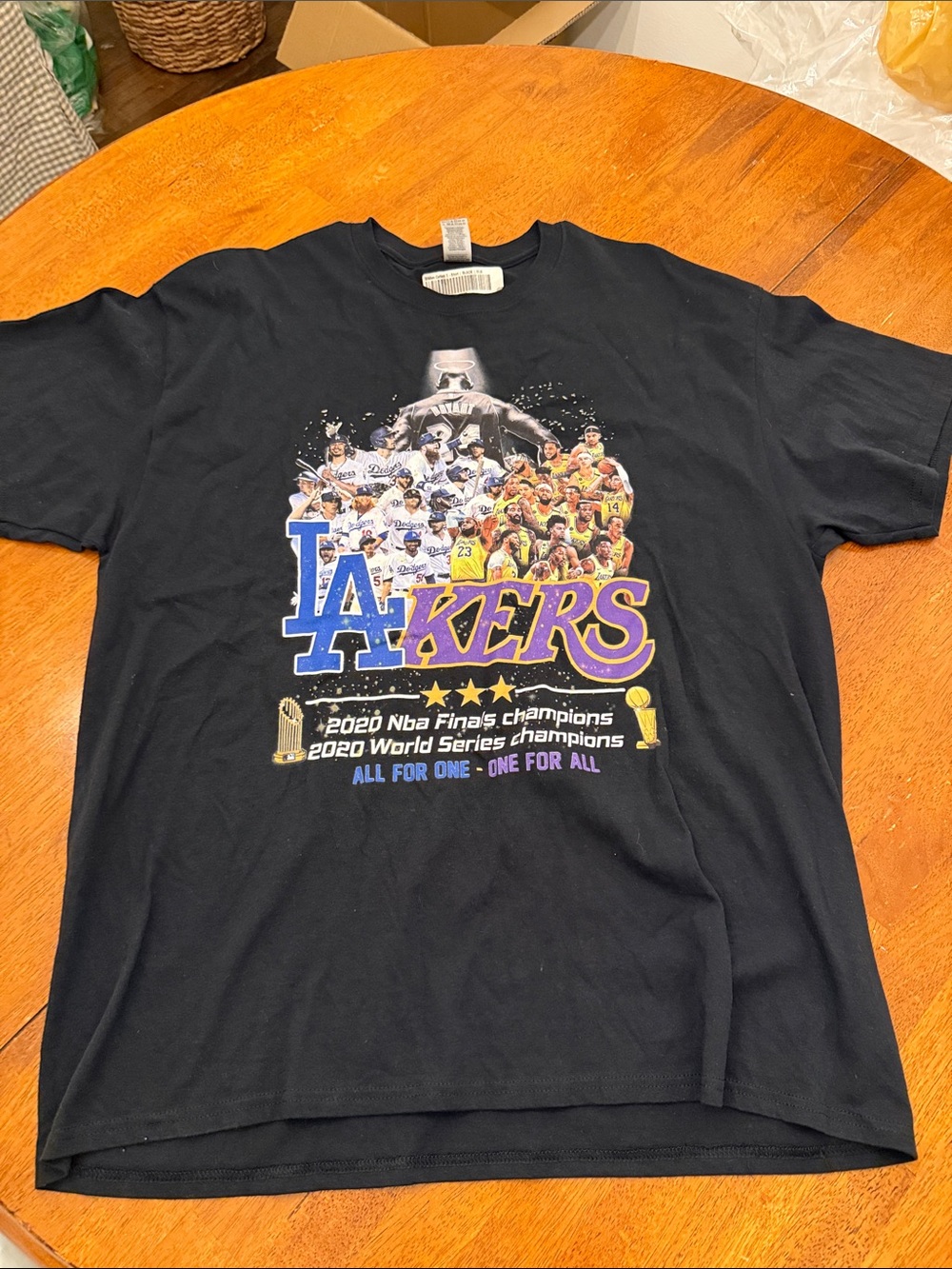 Gildan Black Los Angeles Lakers 2020 Champions Graphic Tee xl